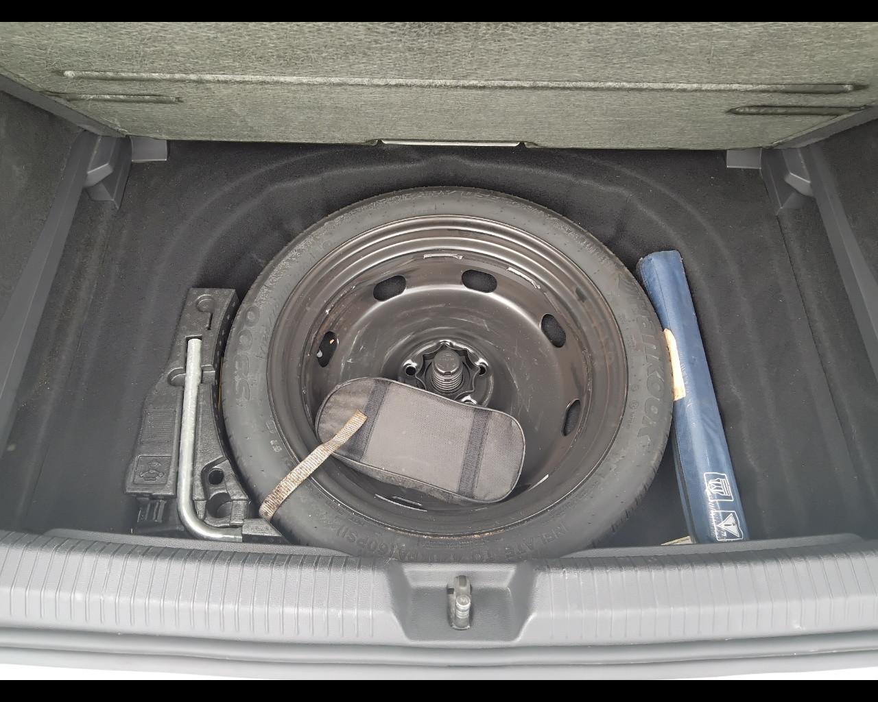 VOLKSWAGEN Golf VIII 2020 - Golf 1.0 tsi evo Life 110cv