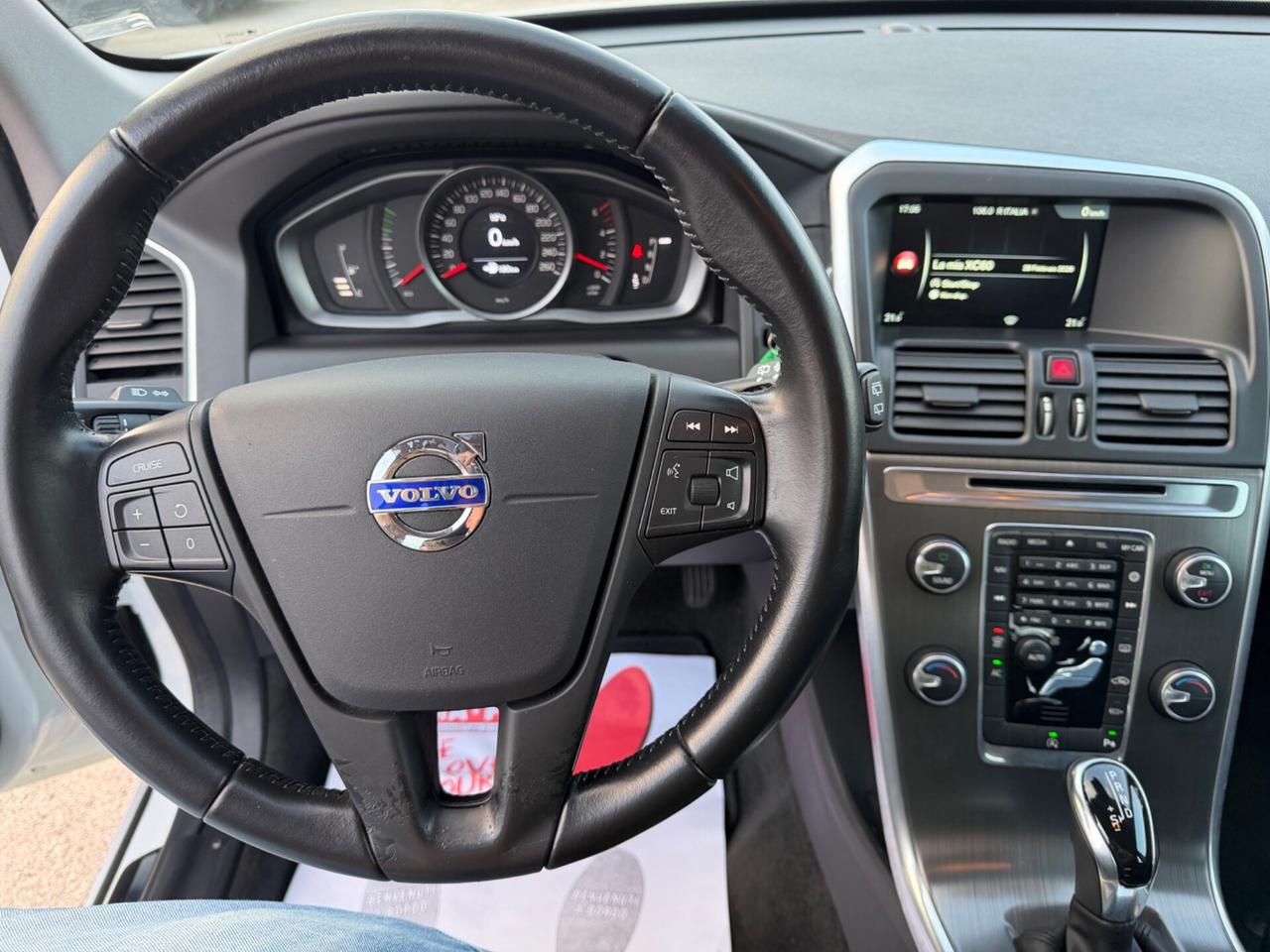 VOLVO XC60 2.0D D3 150CV GEARTRONIC FUL LED MY16