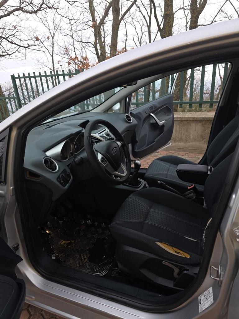 Ford Fiesta 1.6 TDCi 90CV 5 porte DPF Titanium