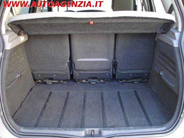 RENAULT Scenic 1.5 dCi/105CV Dynamique