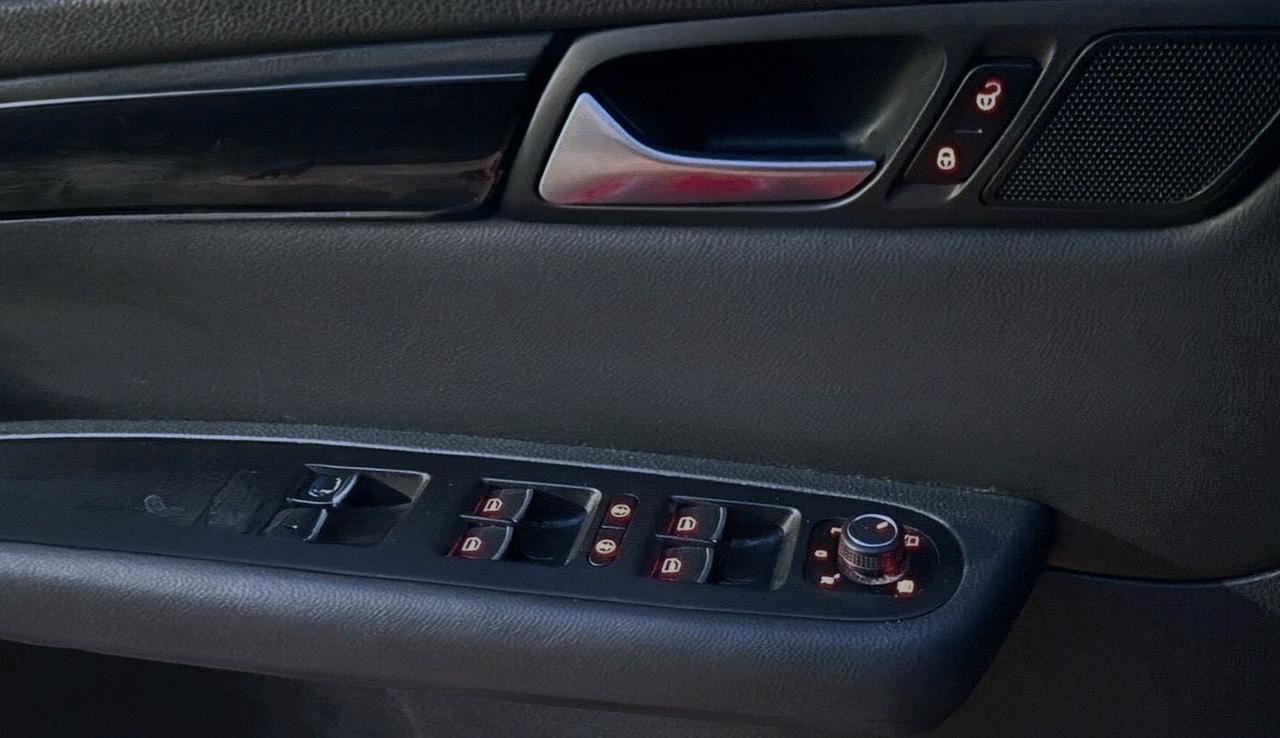 Volkswagen Sharan 2.0 #UNICOPROPRIETARIO #TDI 184 CV SCR DSG 4MOT. Executive BlueMot. Tech.