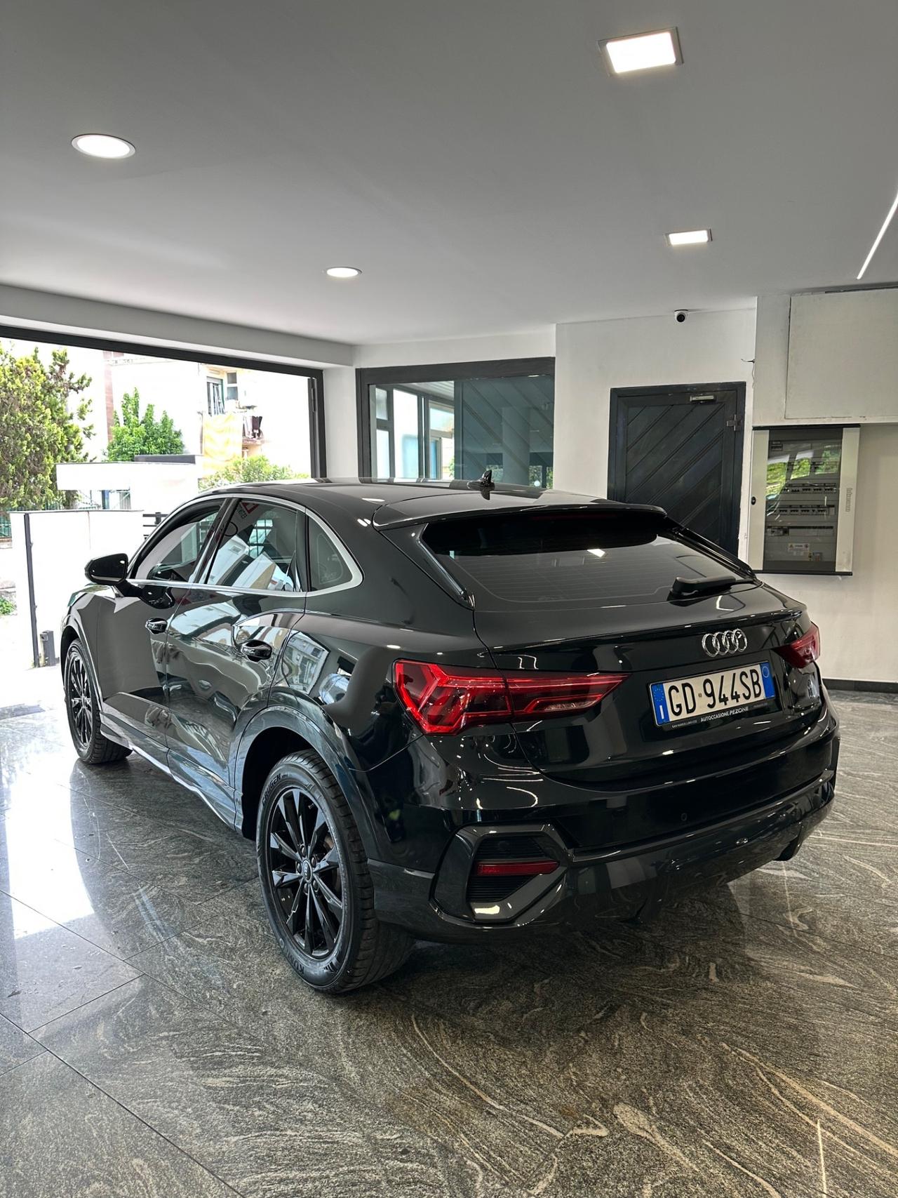 Audi Q3 35 TDI S tronic