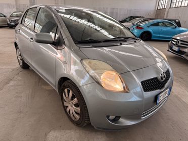 Toyota Yaris 1.3 5 porte Navi