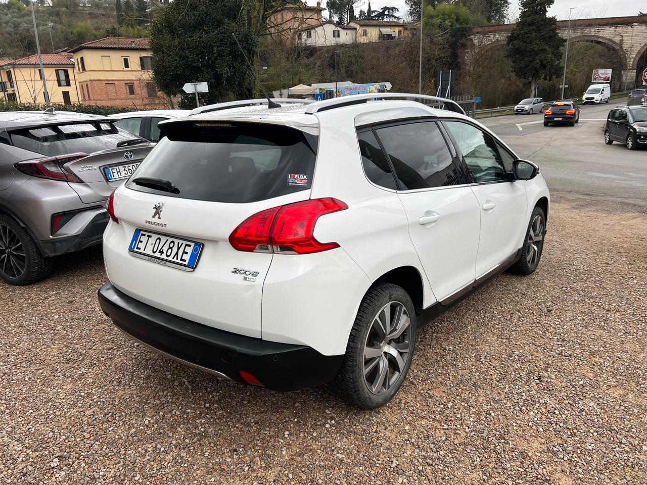 Peugeot 2008 1.6 e-HDi 115 CV Stop&Start Allure