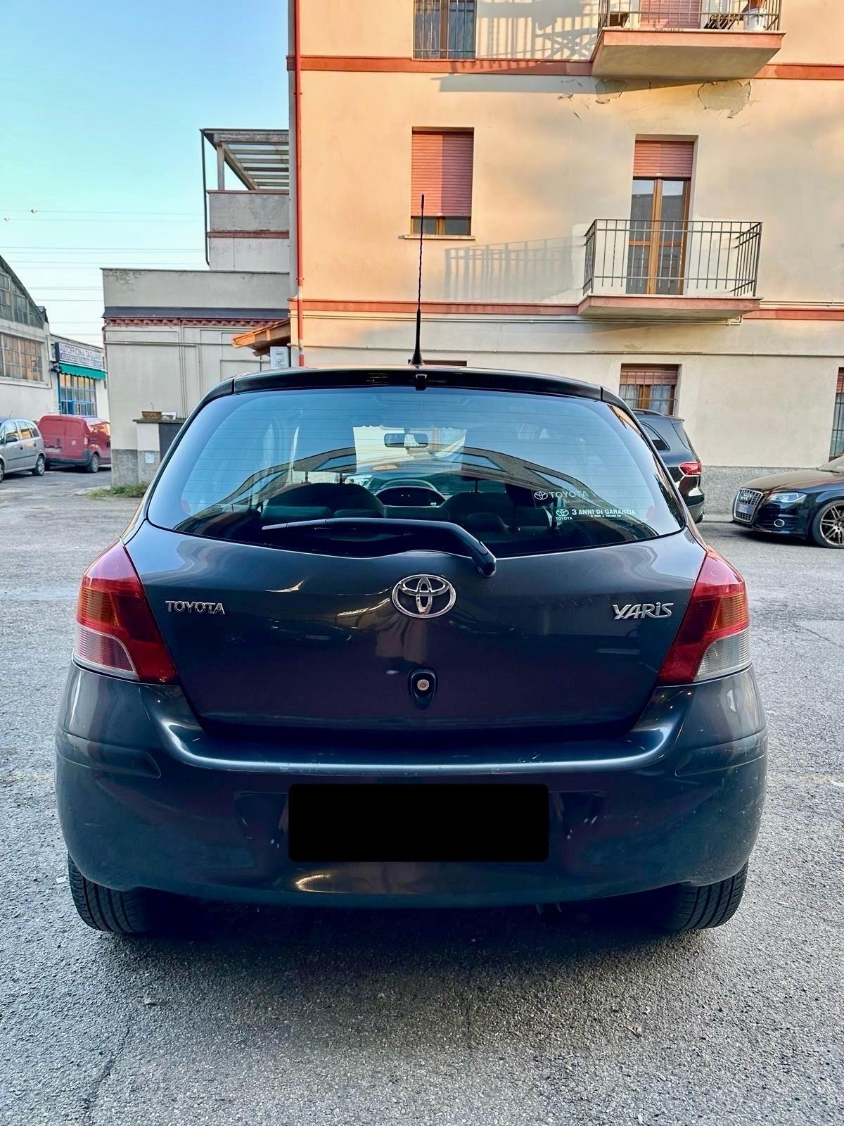 Toyota Yaris 1.3 5 porte Sol