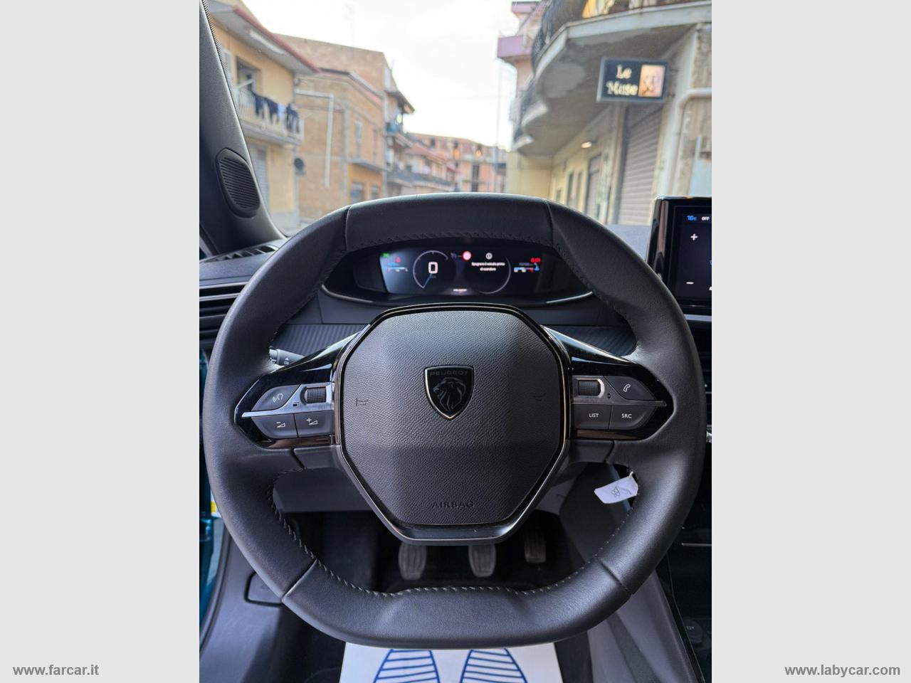 PEUGEOT 2008 PureTech 100 S&S Allure