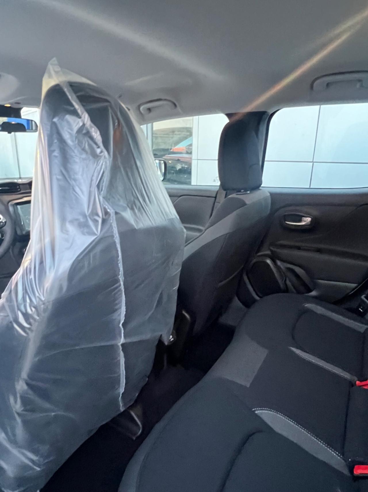 Jeep Renegade phev Altitude possibilità noleggio no scoring