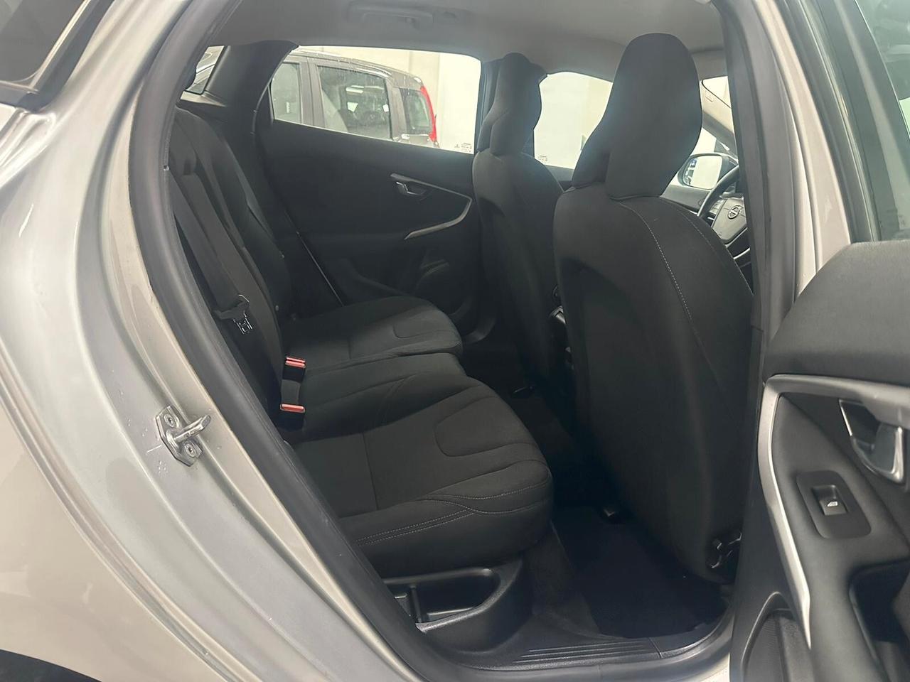 Volvo V40 Cross Country D2 Business Plus