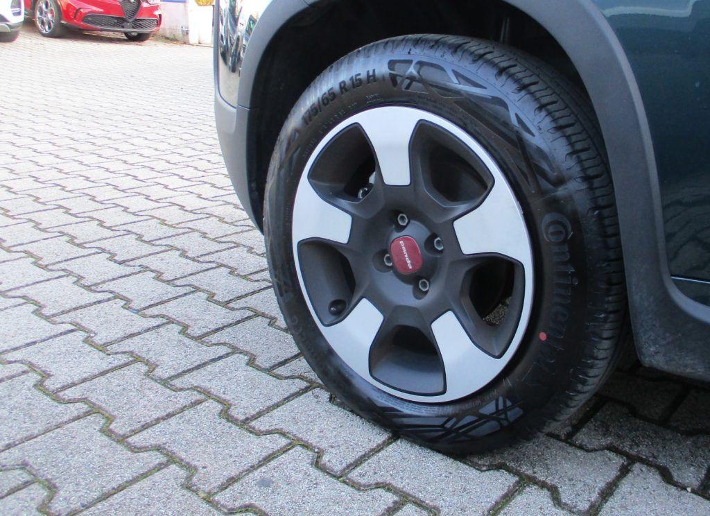 Fiat Panda 1.0 Hybrid Cross CarPlay/Sensori