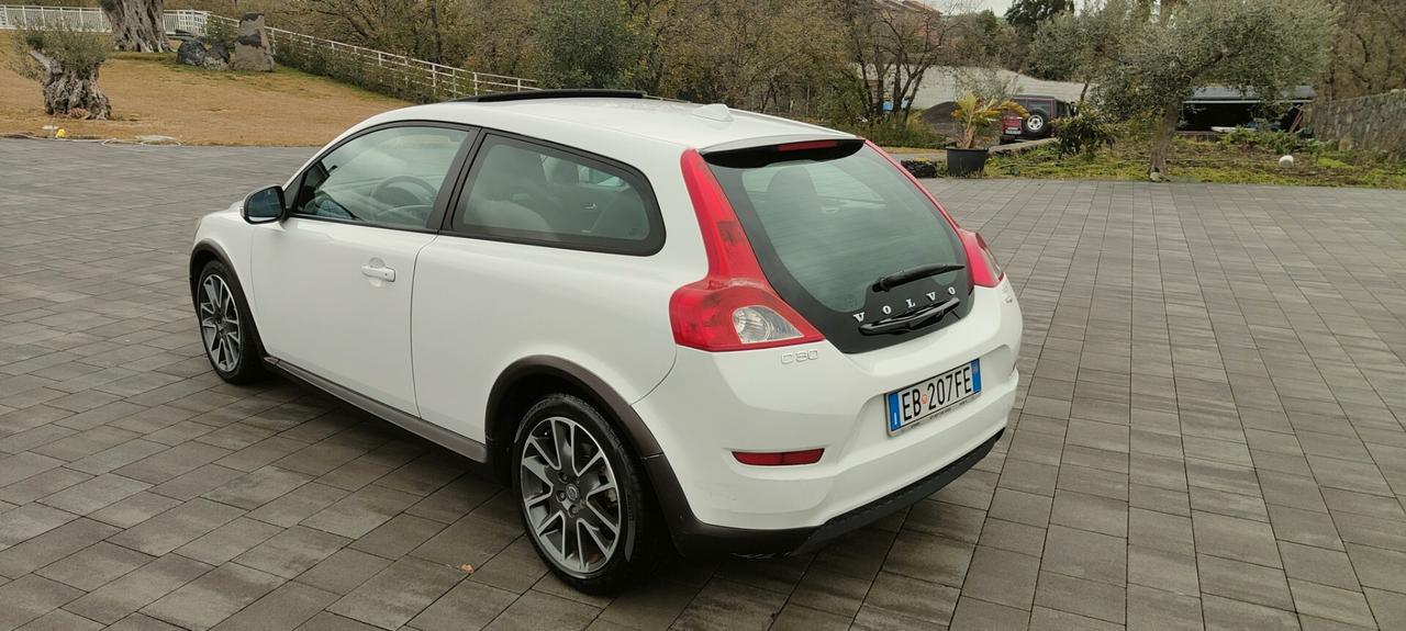 Volvo C30 D2 R-Design 1.6 diesel