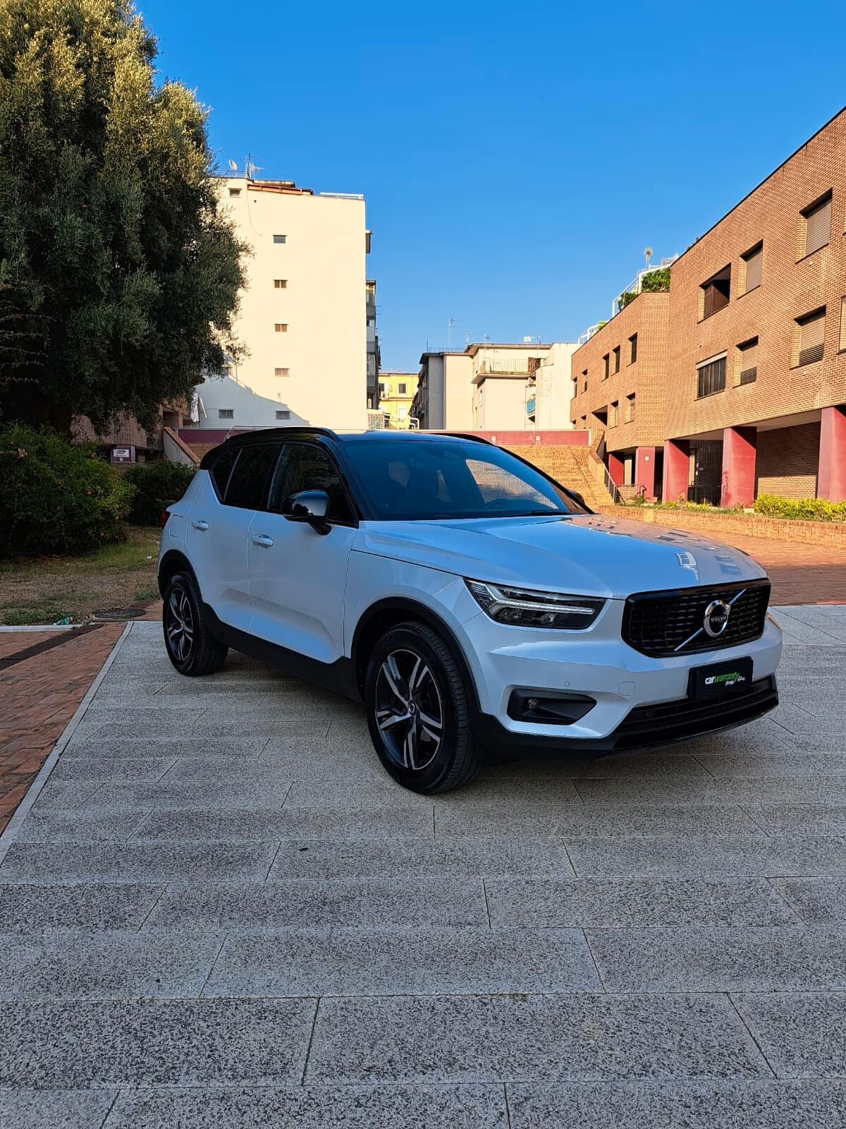 Volvo XC40 D3 R-design AUTOMATICA UNICO PROP: km. 38700 CERTIFICATI