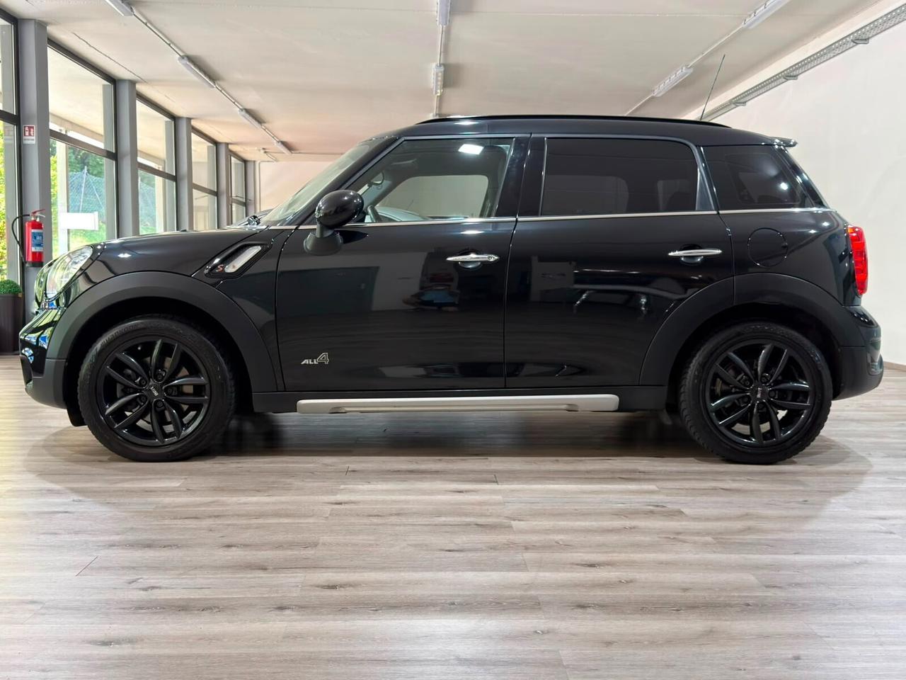 MINI COUNTRYMAN SD 2.0 ALL4 AUTOMATICA