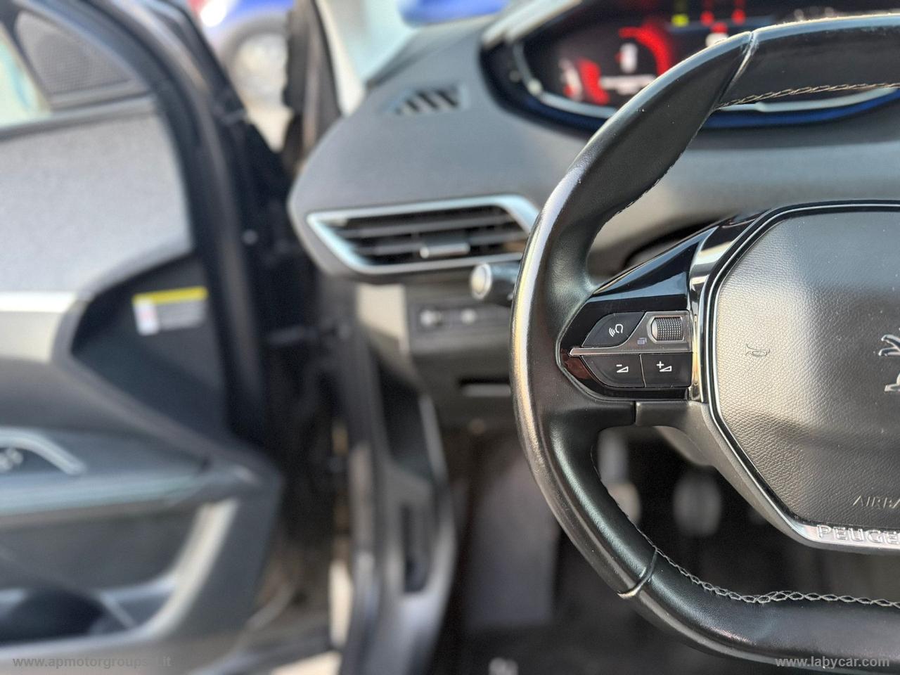 PEUGEOT 3008 BlueHDi 130 S&S Allure