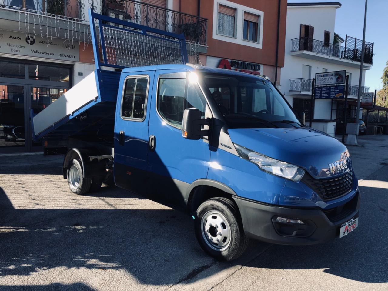 IVECO DAILY RIBALTABILE DOPPIA CABINA 7 POSTI