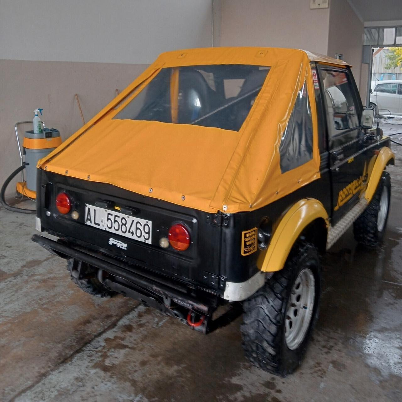 Suzuki SJ 413 Cabriolet Autocarro Preparata
