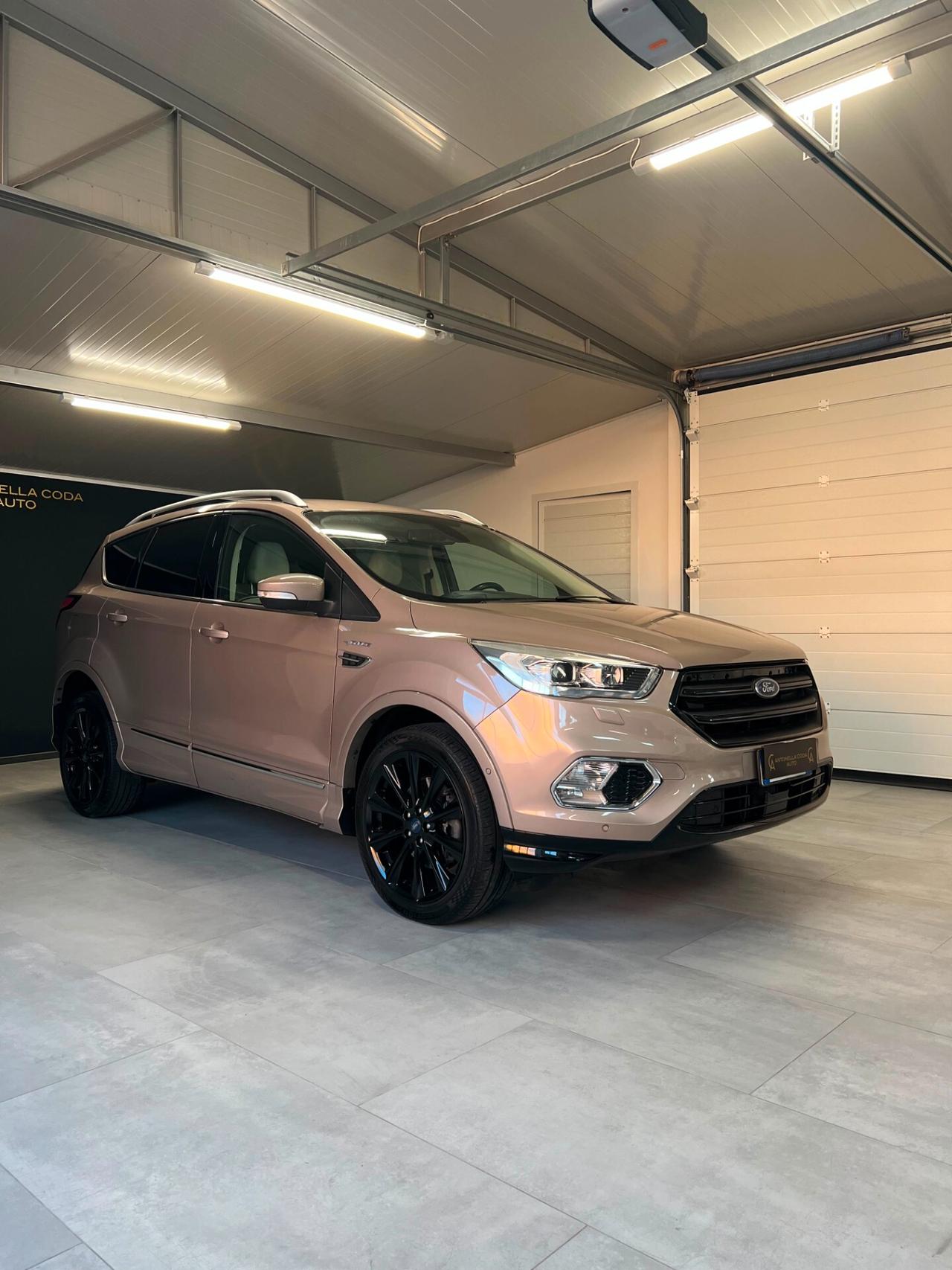 Ford Kuga 2.0 TDCI 150 CV S&S 4WD Powershift Vignale
