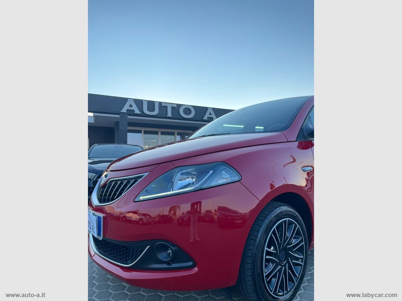 LANCIA Ypsilon 1.0 FireFly 5p.S&S Hybrid Silver Vecchio proprietario privato NO EX NOLEGGIO