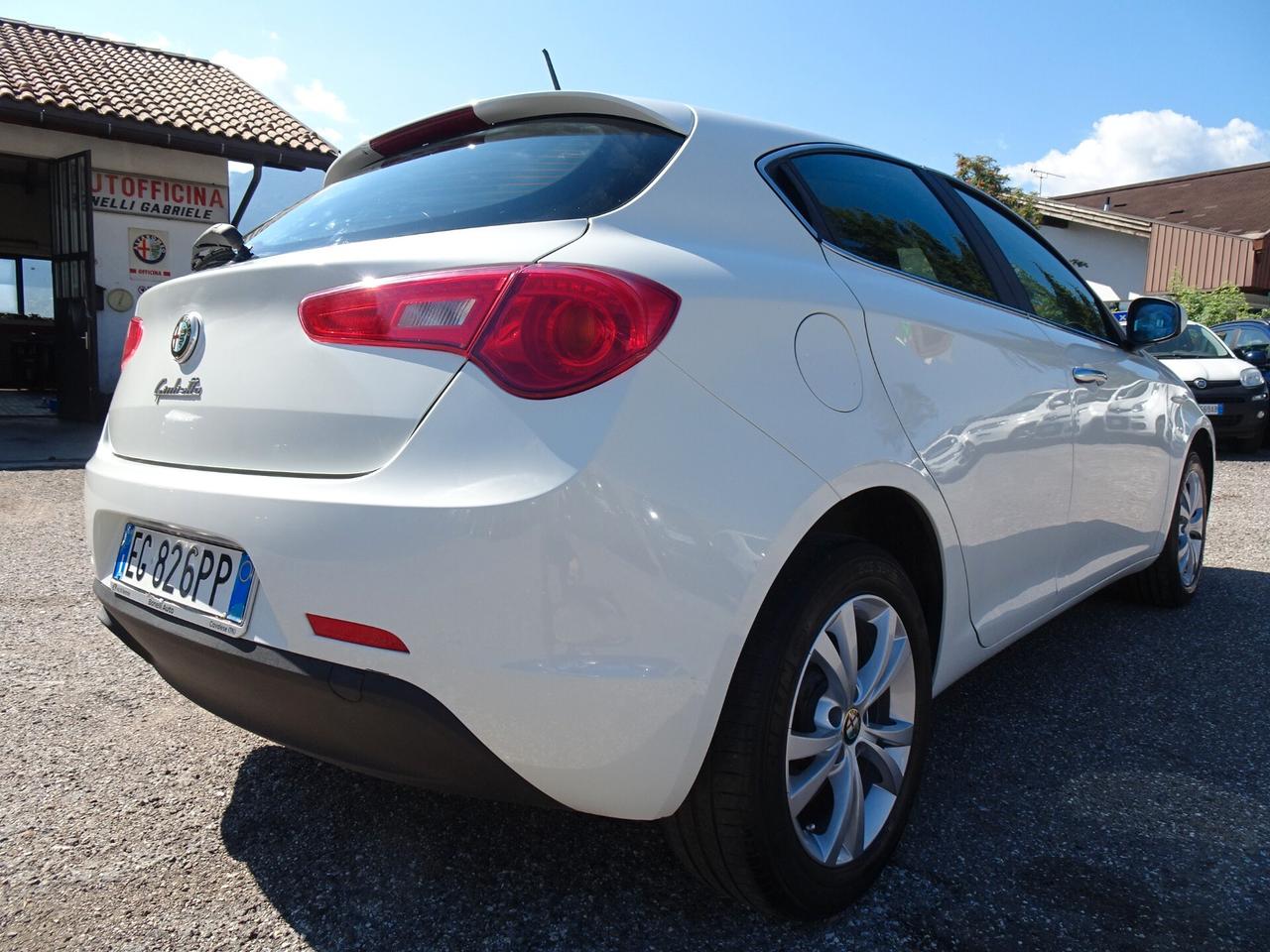 Alfa Romeo Giulietta 1.6 JTDm-2 105 CV Distinctive