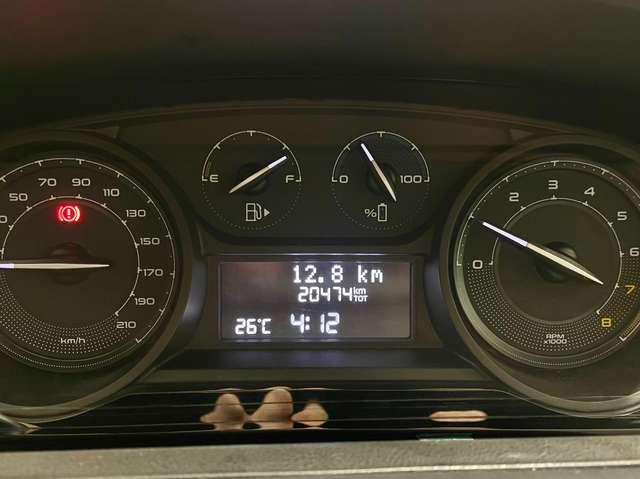 Lancia Ypsilon 1.0 firefly hybrid 69cv Gold Plus