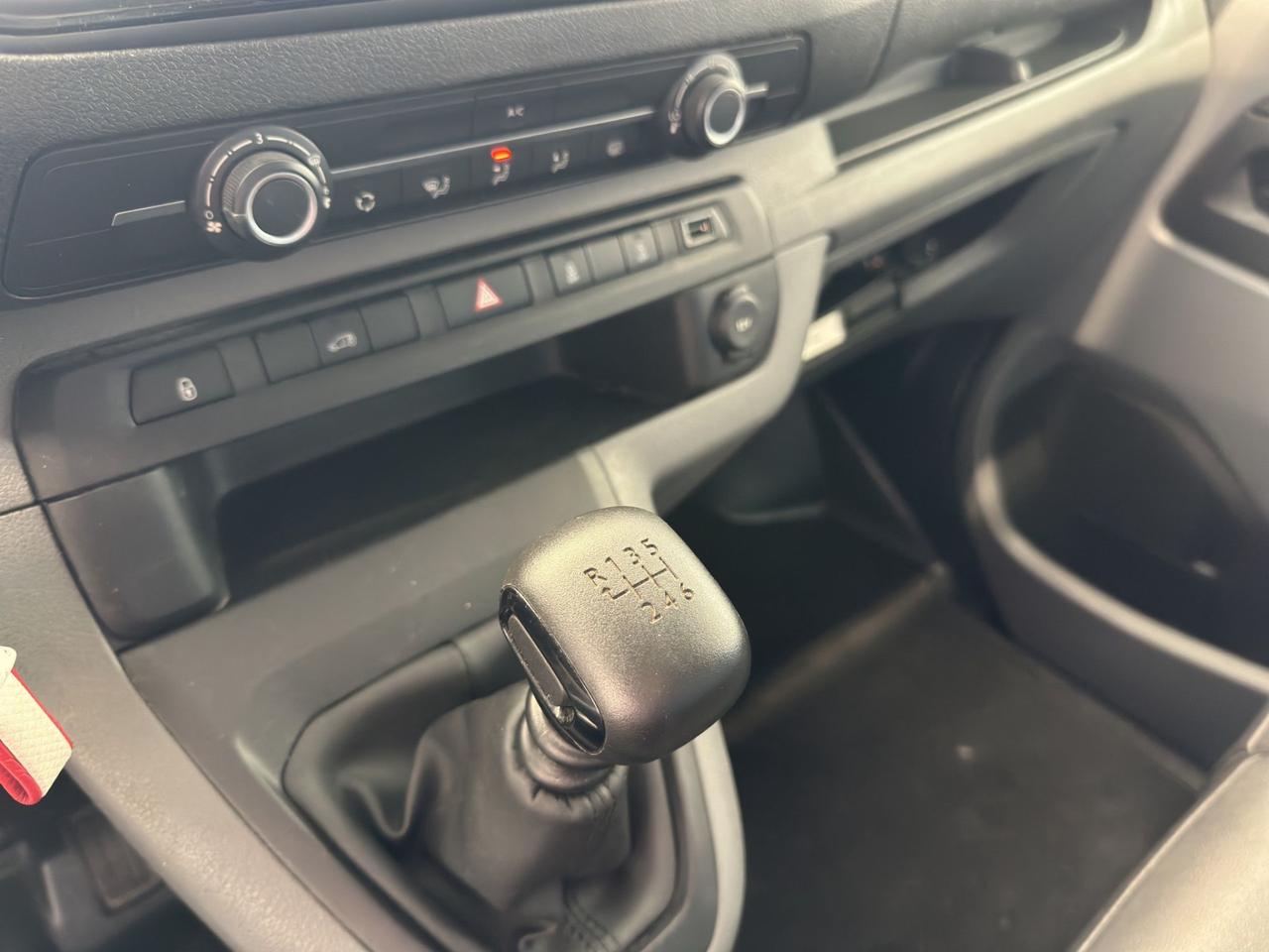 Toyota Proace Comfort 1.6L Diesel 10Q
