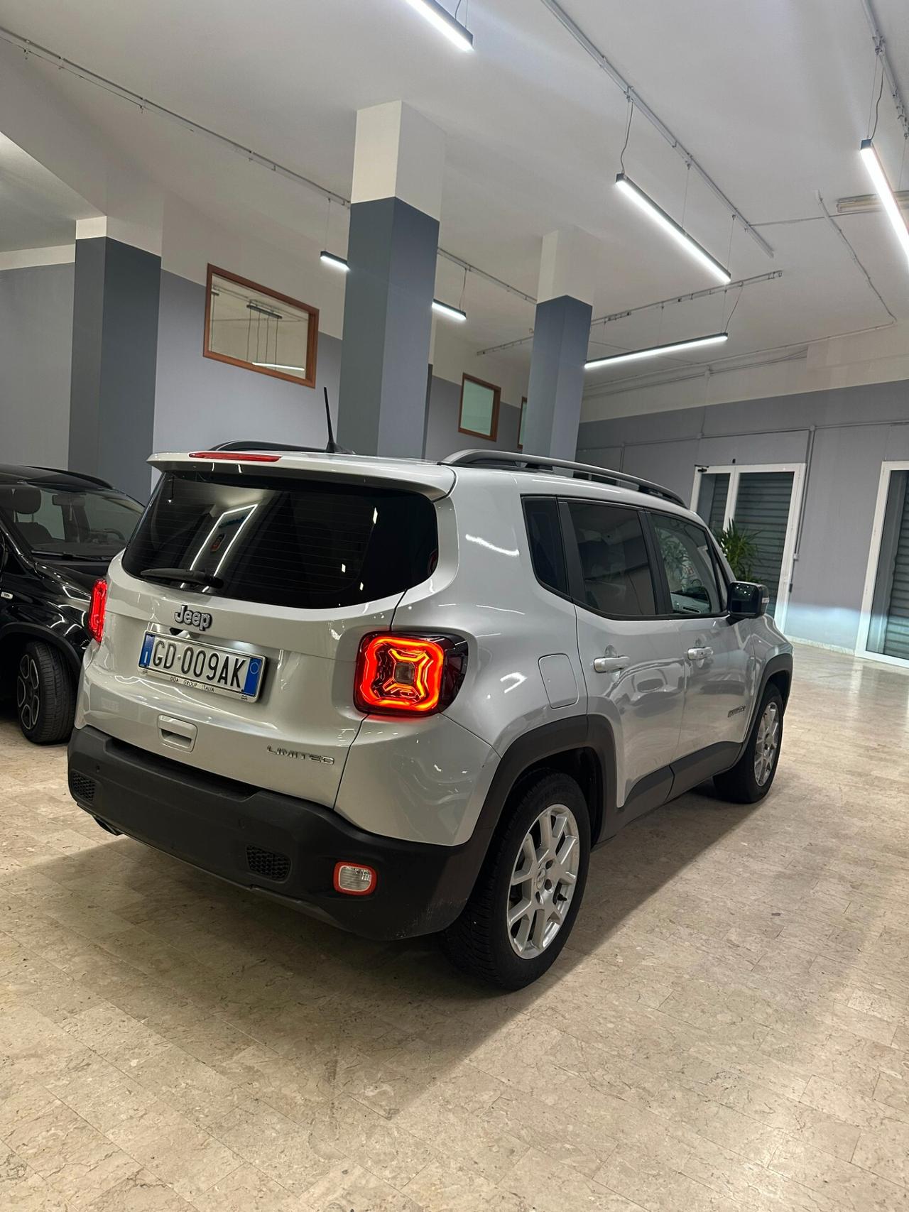 Jeep Renegade 1.6 Mjt DDCT 120 CV Limited