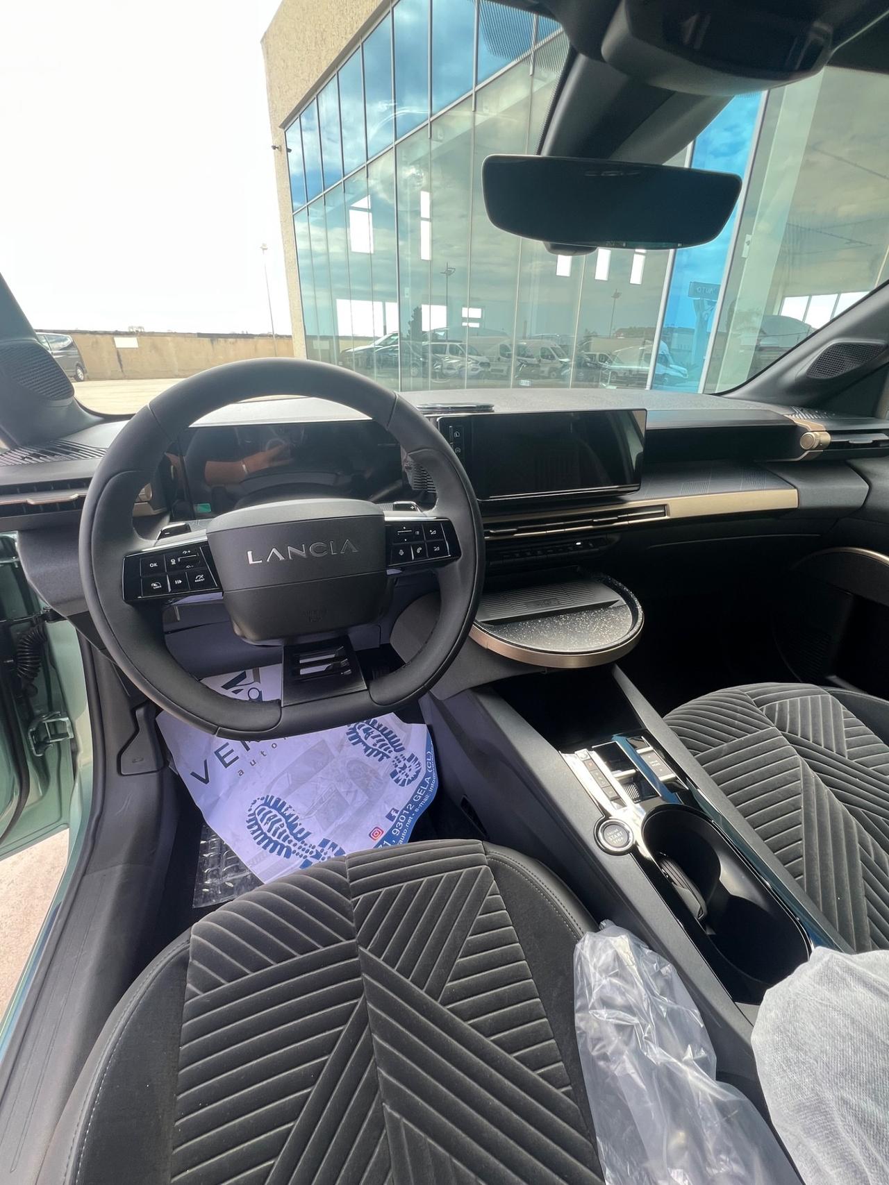 Lancia Ypsilon Hybrid e-DCT LX 1.2 - possibilità noleggio no scoring