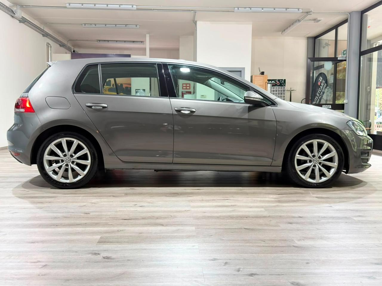 VOLKSWAGEN GOLF 1.6 TDI 105cv 4MOTION HIGHLINE