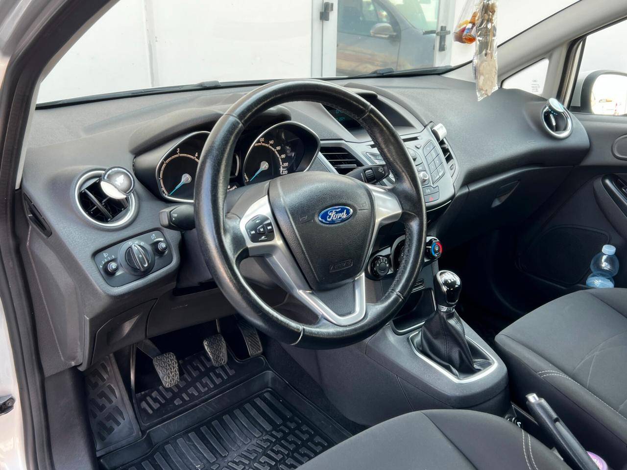 Ford Fiesta 1.5 TDCi 75CV 5 porte