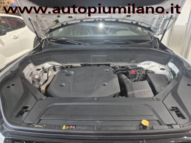 VOLVO XC90 B5 (d) AWD Geartronic 7 posti R-design