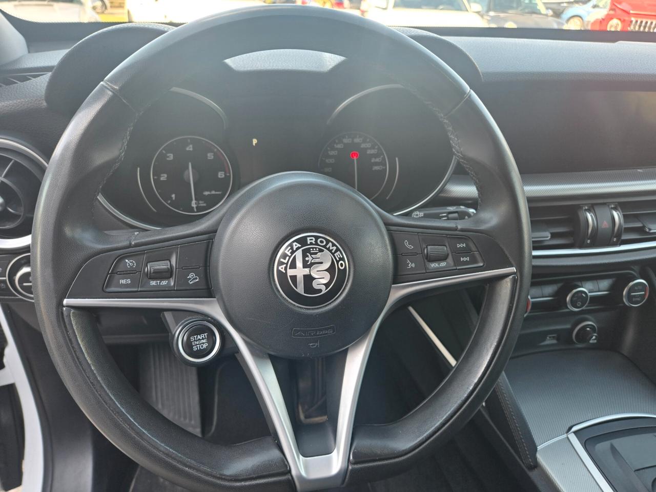 Alfa Romeo Stelvio 2.2 Turbodiesel 210 CV AT8 Q4 Executive