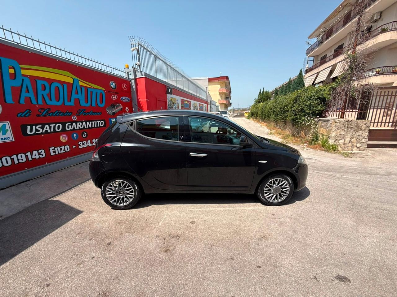 Lancia Ypsilon 1.3 MJT 95cv Silver - 2012
