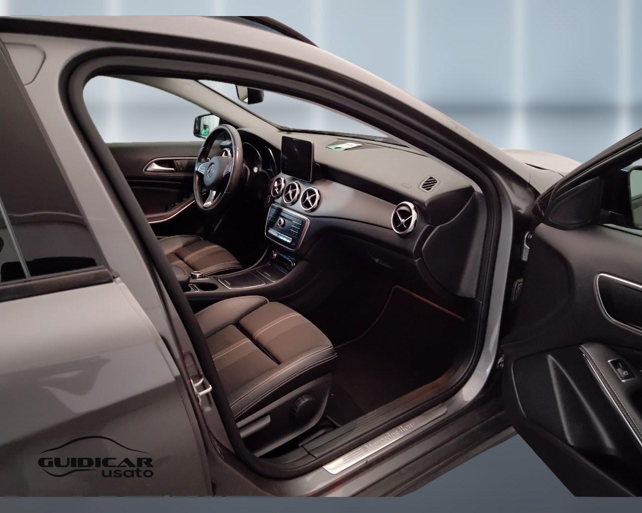 Mercedes-Benz GLA-X156 2017 - GLA 200 d Sport auto