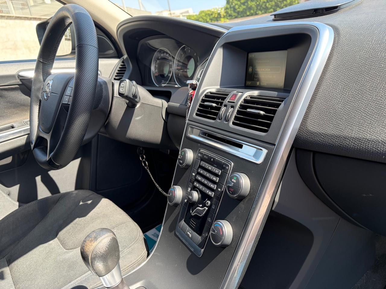 Volvo XC60 2.0 DRIVe Momentum - 2012