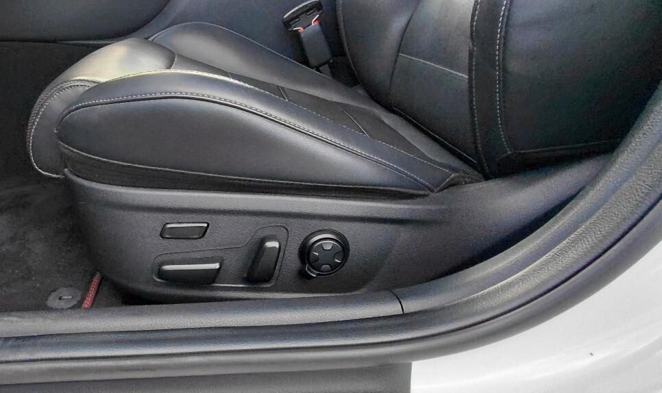 Kia Stinger 3.3 T-GDI AWD AT8 GT