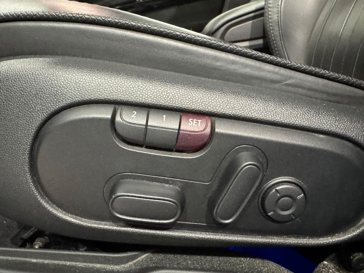 Mini Cooper Countryman 1.5 Essential