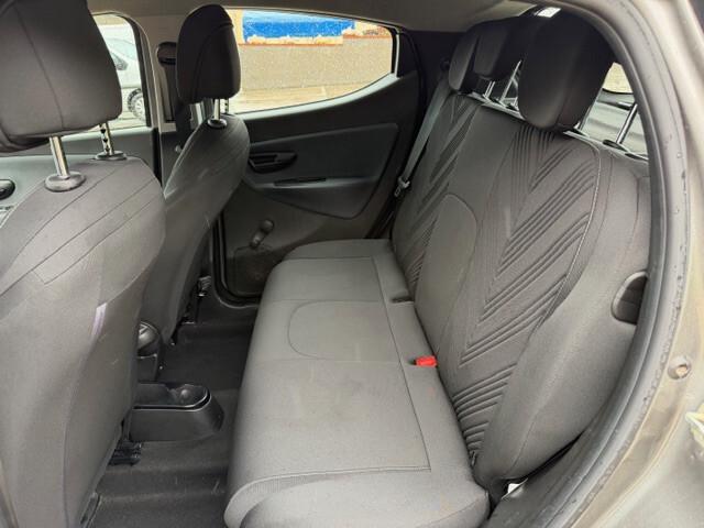 Lancia Ypsilon 1.0 FireFly 5 porte S&S Hybrid Gold