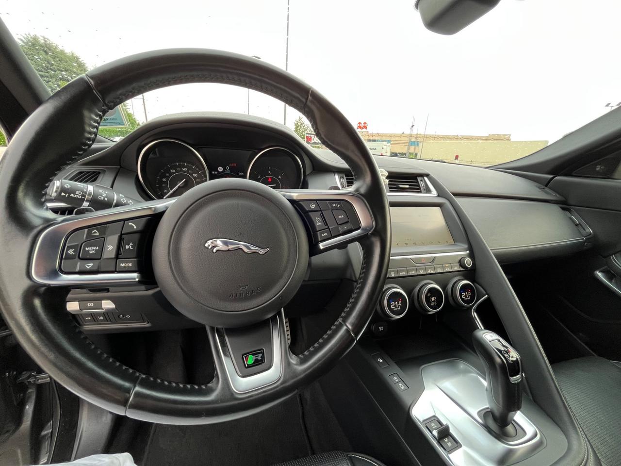 Jaguar E-Pace 2.0D 150 CV AWD R-Dynamic