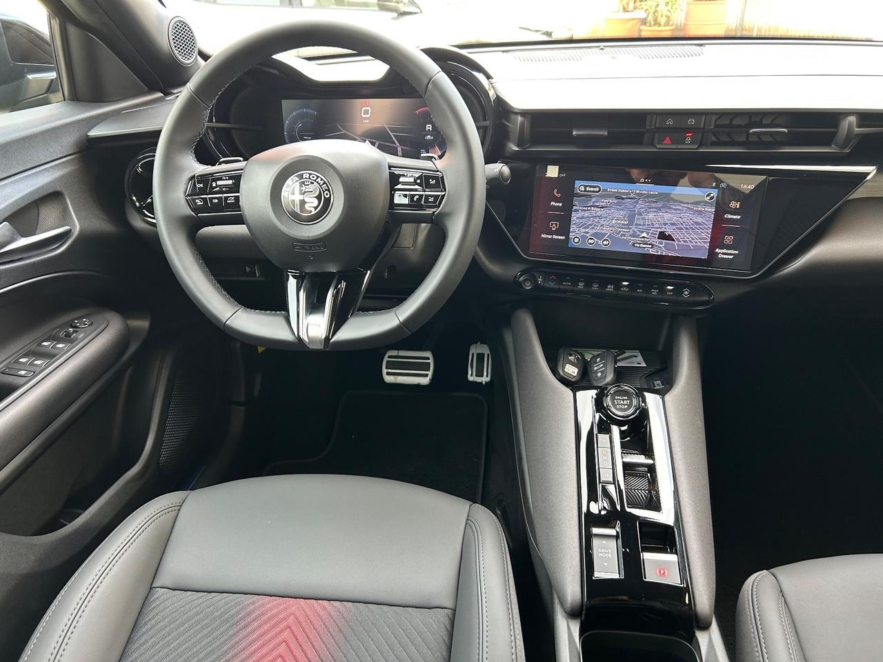 Alfa Romeo Junior 1.2 145 CV Hybrid Speciale