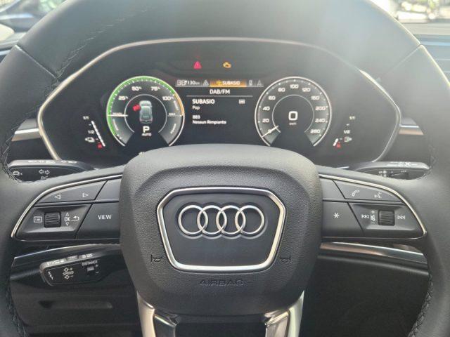 AUDI Q3 45 TFSI e S tronic Identity Sline da ?499,00