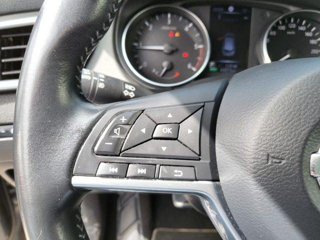 NISSAN Qashqai 1.6 dCi Auto