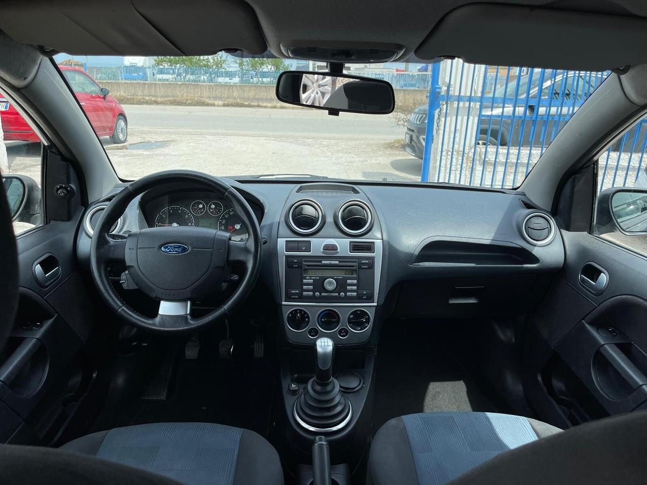 Ford Fiesta 1.2 16V 5p. Titanium “NUOVISSIMA”