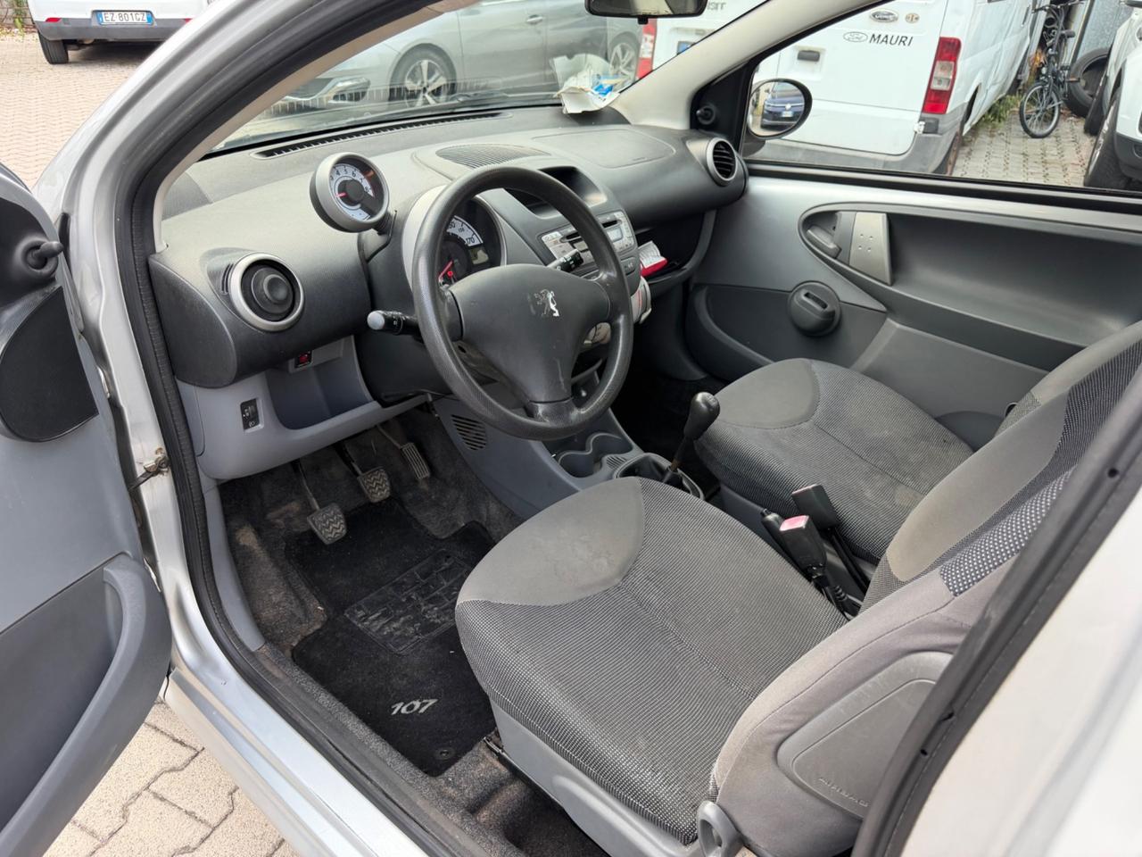 Peugeot 107 1.0 68CV 3p. Sweet Years