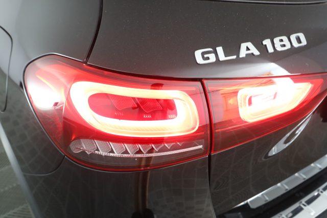 MERCEDES-BENZ CLA sse GLA GLA 180 Automatic Premium