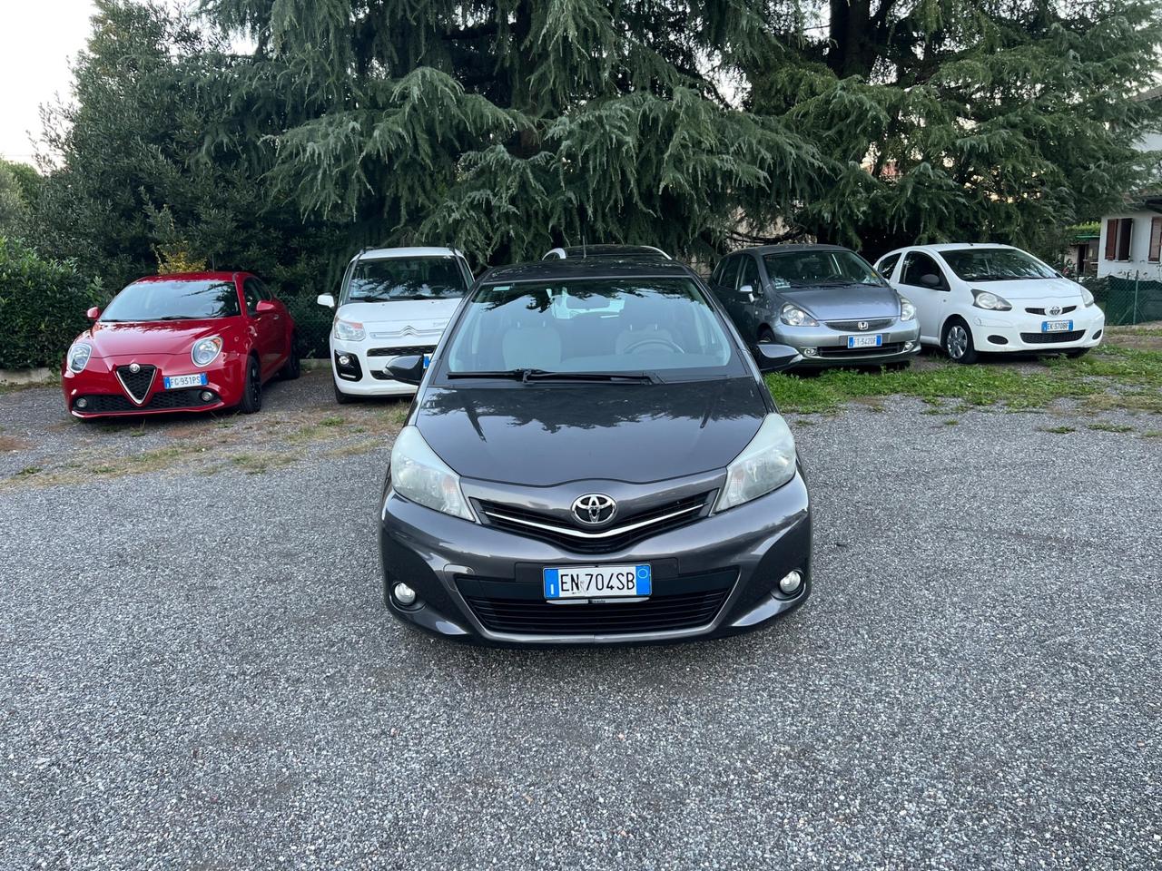 Toyota Yaris 1.3 5 porte Lounge*NEOPATENTATI