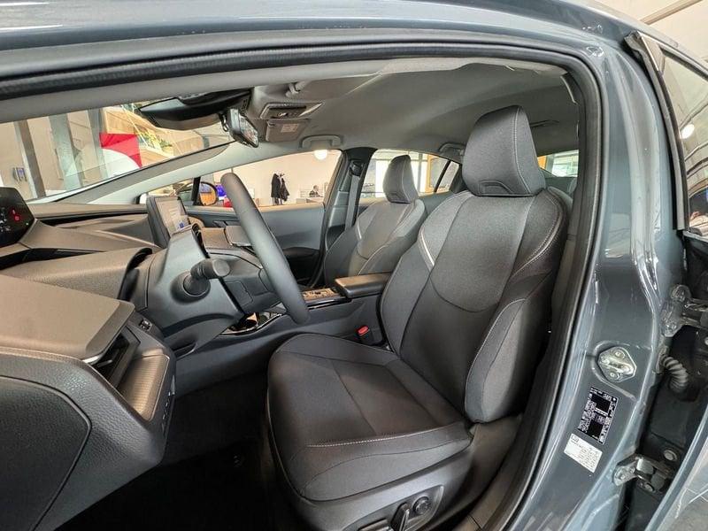 Toyota Prius Plug-in Hybrid Lounge