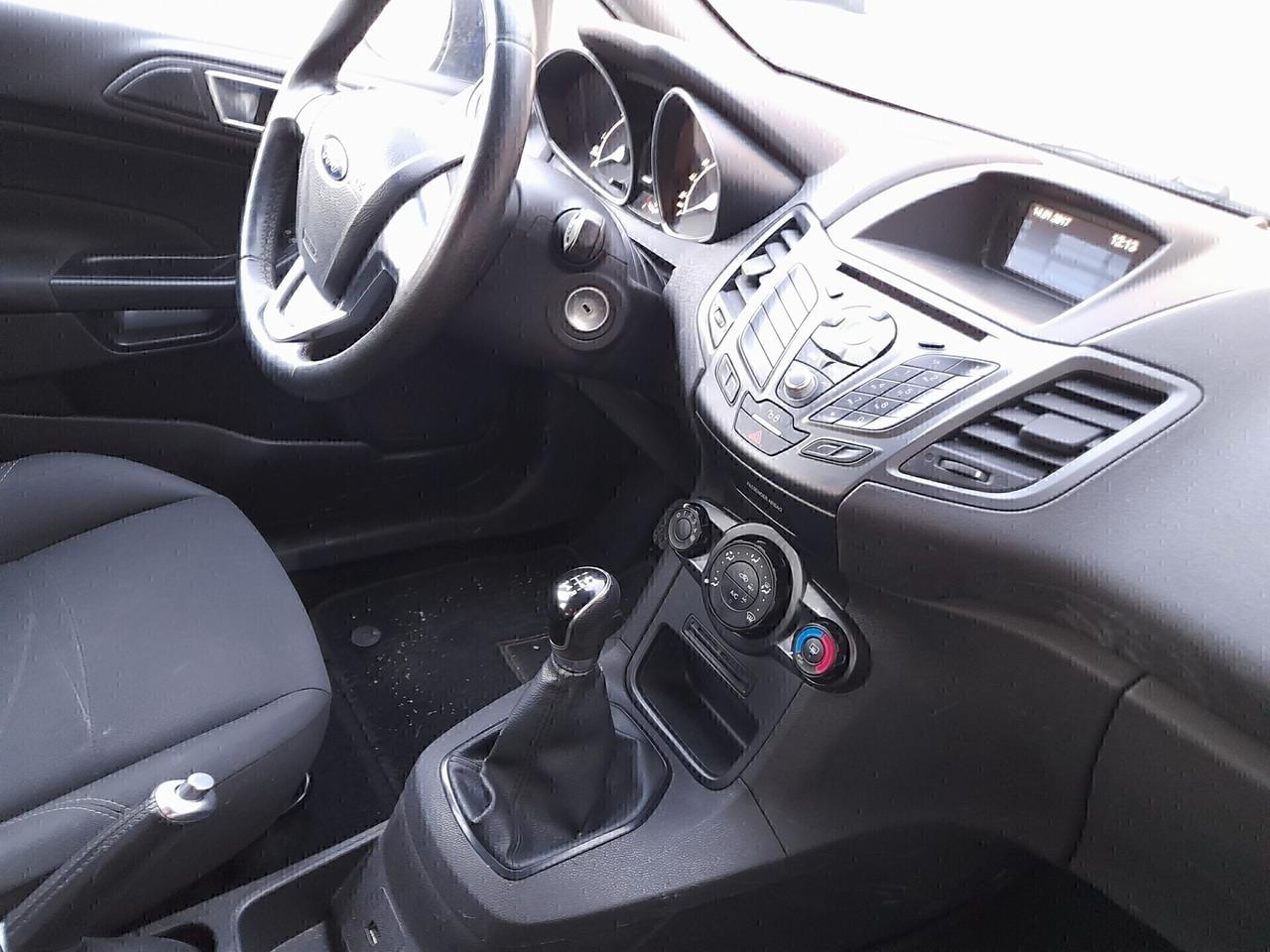 Ford Fiesta 1.5 TDCi 75CV 5 porte Titanium