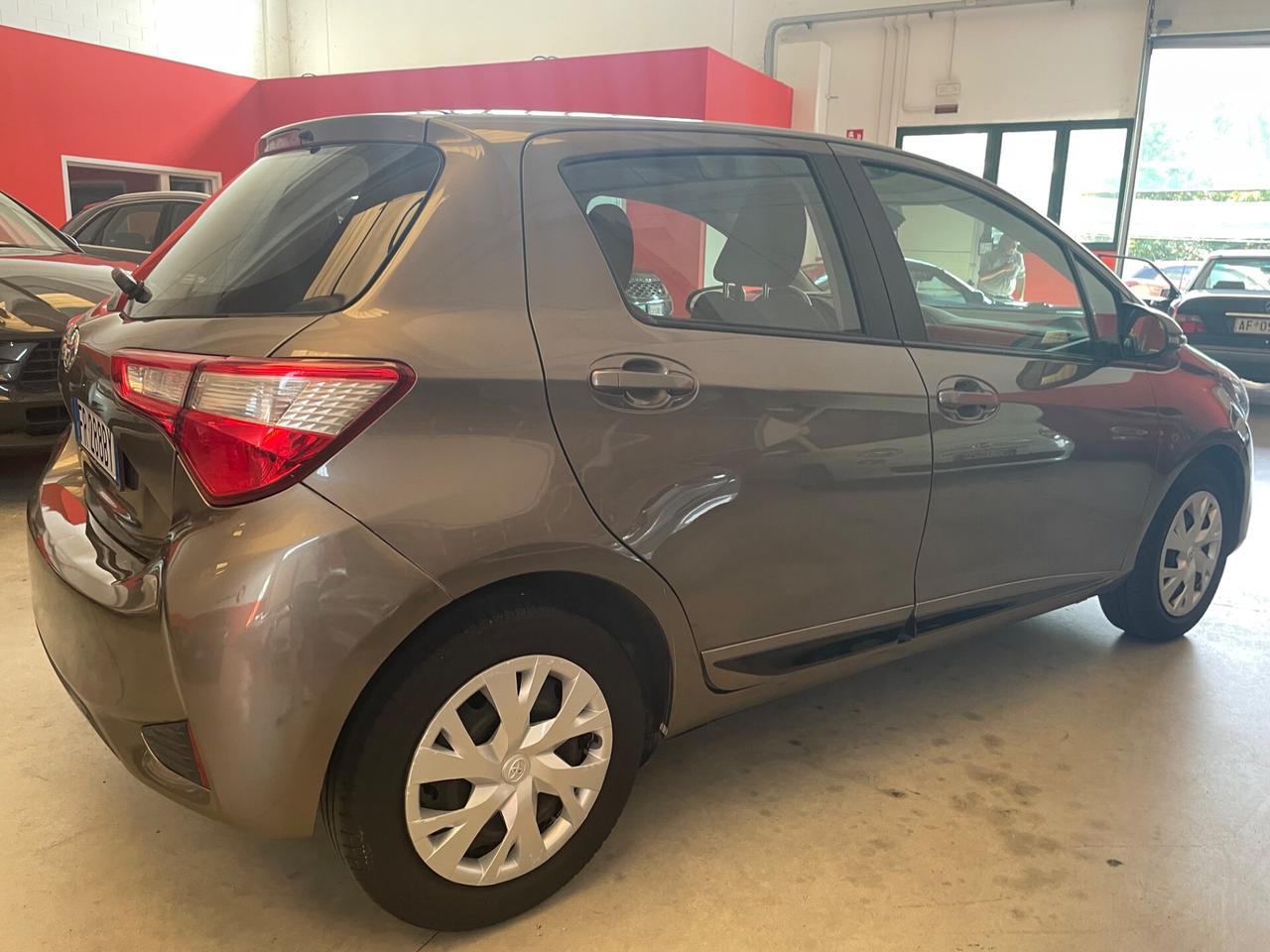 Toyota Yaris 1.0 5 porte*Neopatentati*