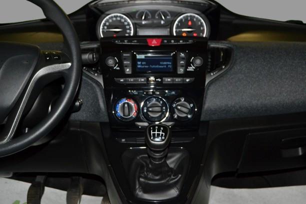 LANCIA New Ypsilon - YPSILON 1.0 HYBRID SILVER