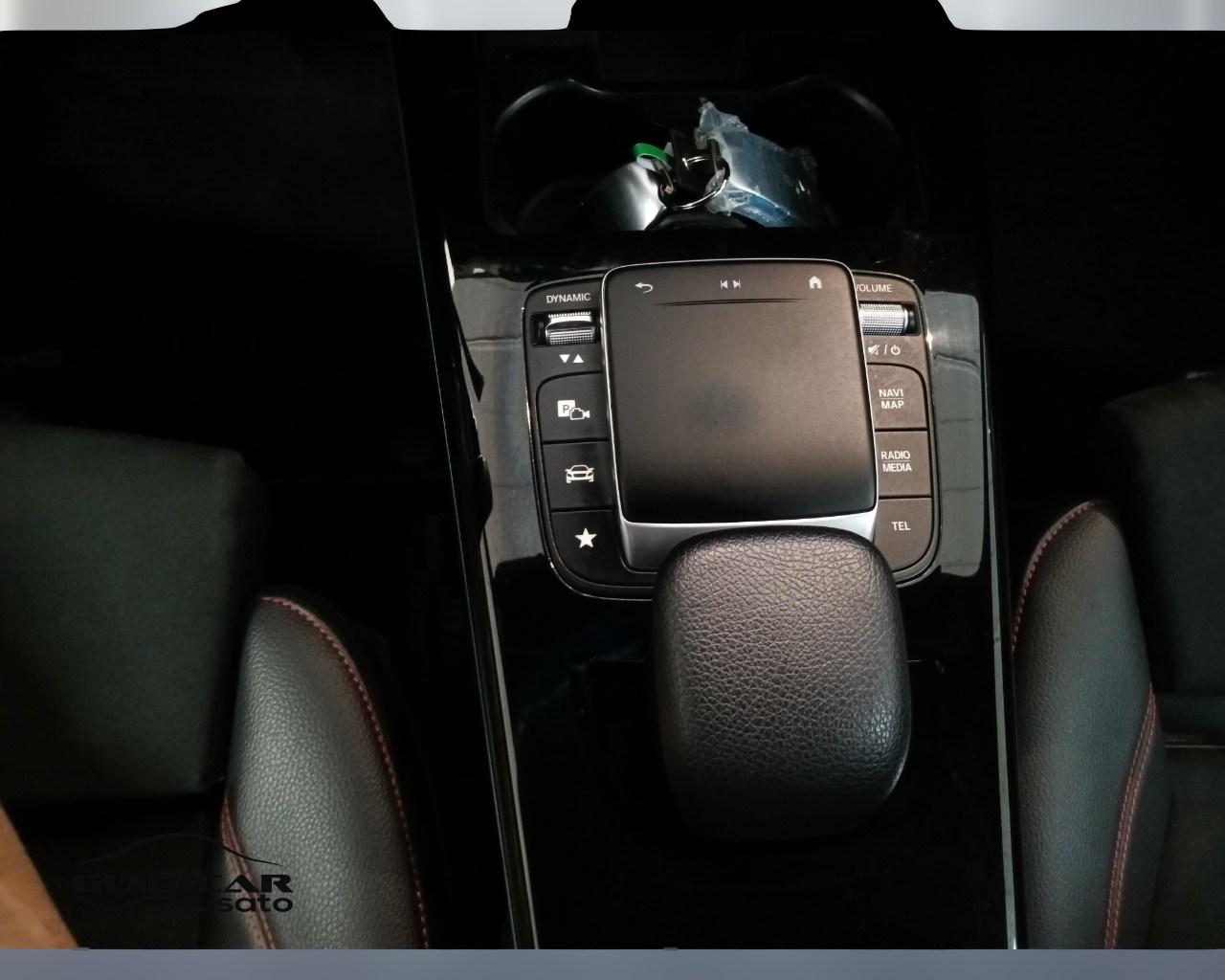 Mercedes-Benz Classe A - W177 2018 - A 250 e phev (eq-power) Premium Plus edition auto
