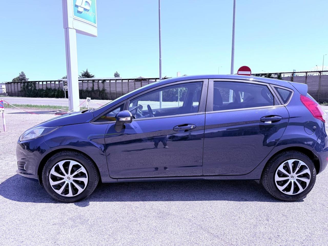 Ford Fiesta 1.4 5 porte Bz.- GPL Ok neopatentati